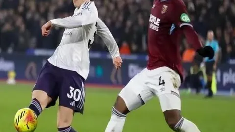 马丁内利建功内托制胜，阿森纳切尔西激战成平手