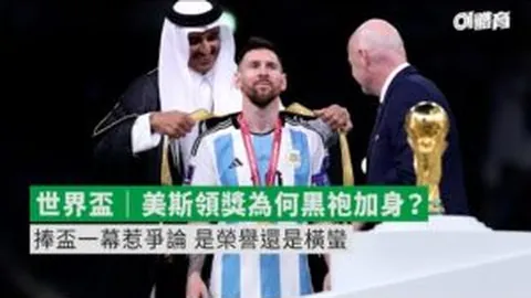 篮球场巅峰对决，健美精英传统防守难敌其势